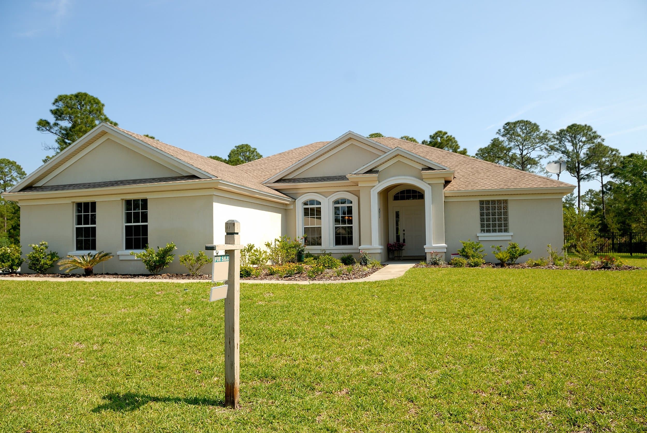 The Telltale Signs: When You Know It's Time to Buy a House